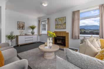 93 Bartholomew Road, Levin