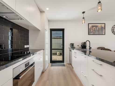 24A Brandon Street, Alexandra