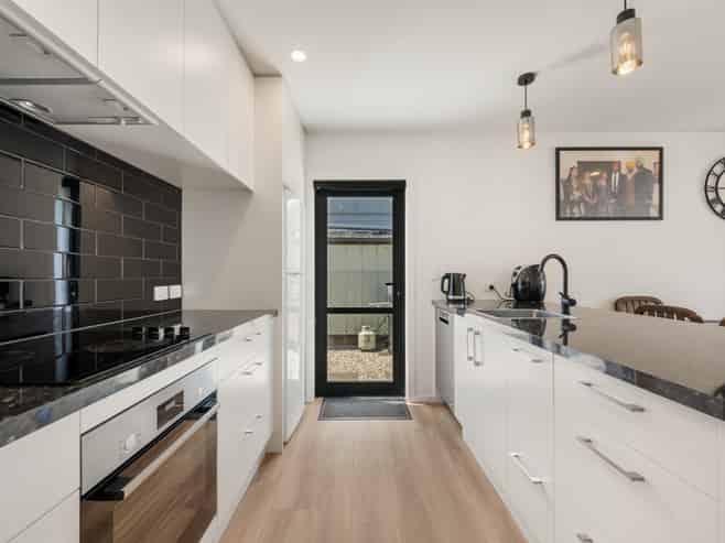 24A Brandon Street, Alexandra