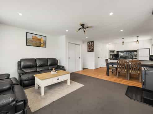 24A Brandon Street, Alexandra