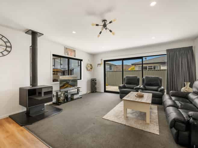 24A Brandon Street, Alexandra