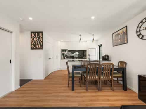 24A Brandon Street, Alexandra