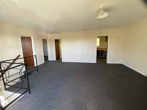 20A Bloomsbury Grove, Newlands