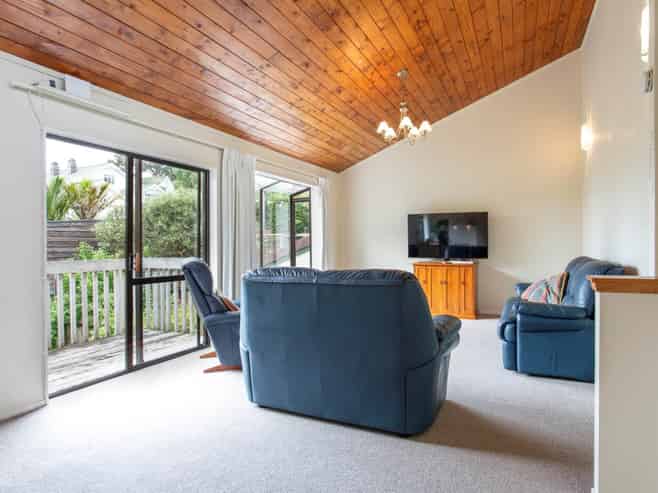 2/8 Gray Crescent, Torbay