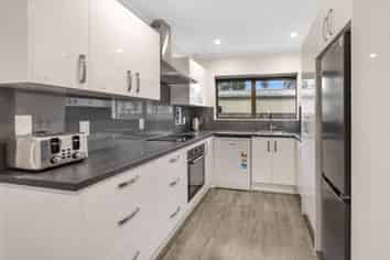 16 Mahanga Road, Fairy Springs