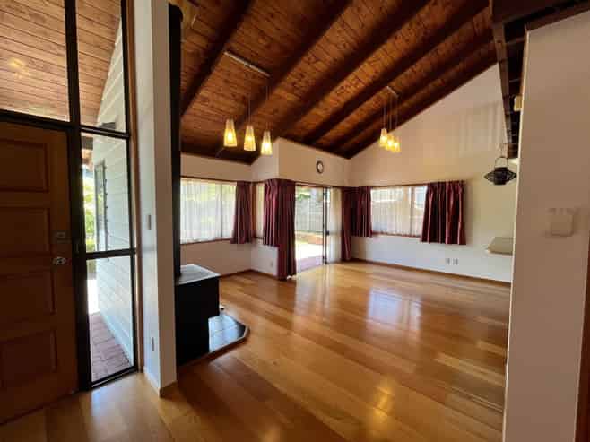 5 Tynor Place, Hillsborough