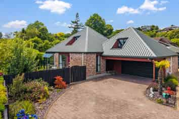 4 Libra Place, Kawaha Point