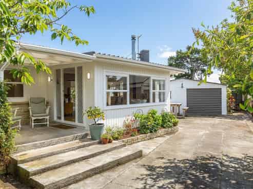 12 Taverner Street, Carterton