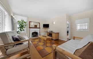 19 Paparoa Road, Cockle Bay