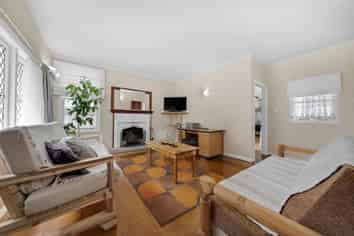 19 Paparoa Road, Cockle Bay