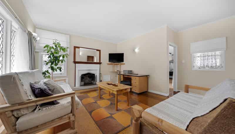 19 Paparoa Road, Cockle Bay