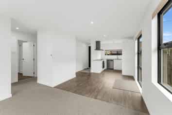 15a McBratneys Road, Dallington