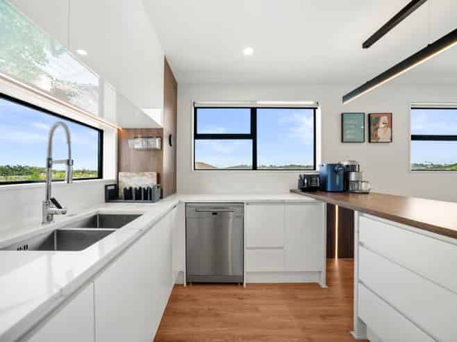 1B Lemon Grove Lane, Greenhithe