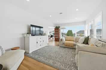 21B Devon Road, Bucklands Beach