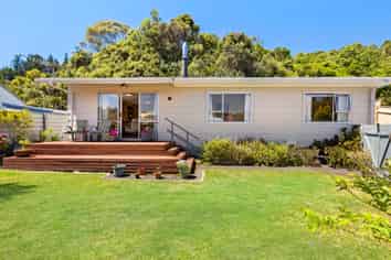 7 Takanini Grove, Stokes Valley