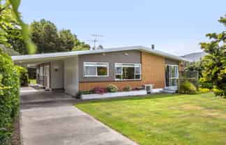 100 East Street, Greytown