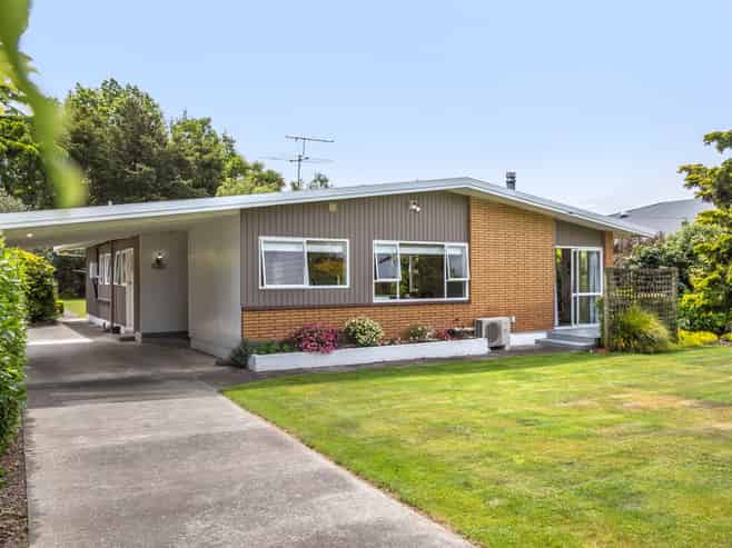 100 East Street, Greytown