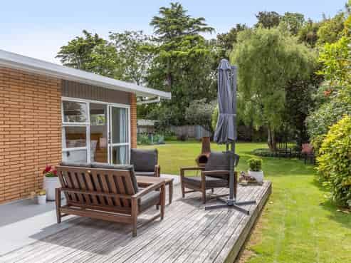 100 East Street, Greytown