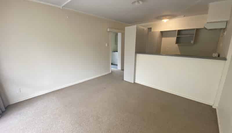 2/97 Farmer Crescent, Taita