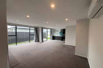 66 Driving Range Road, Solway