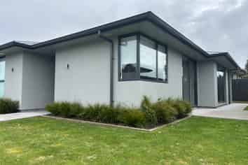 66 Driving Range Road, Solway
