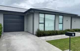 66 Driving Range Road, Solway