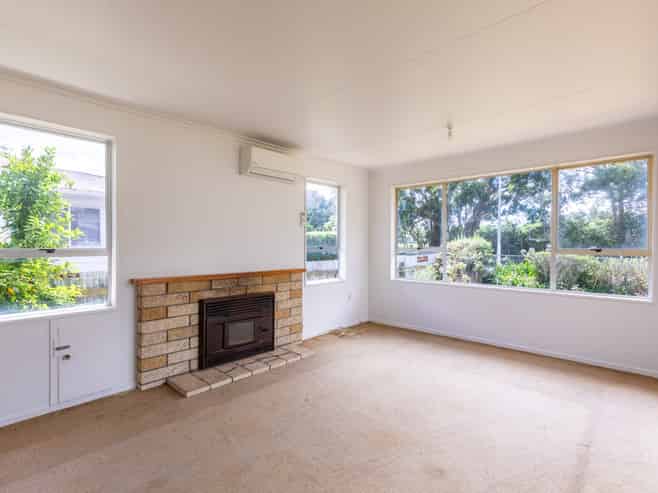 93 McLean Street, Woodville