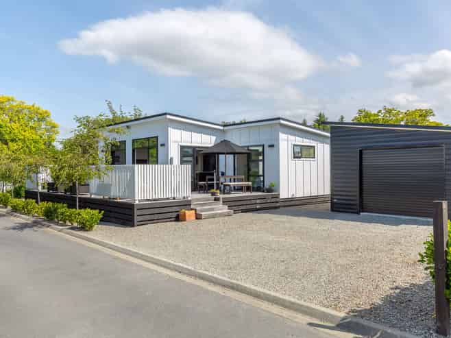 24 Kempton Street, Greytown