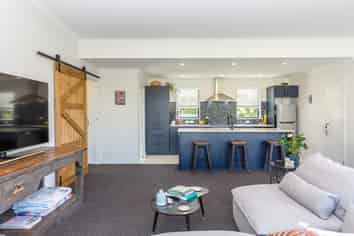 24 Kempton Street, Greytown