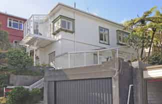 Top Flat/132a Kelburn Parade, Kelburn