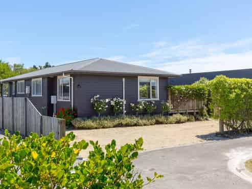 5 Tuscan Lane, Martinborough