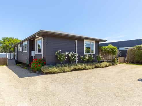 5 Tuscan Lane, Martinborough