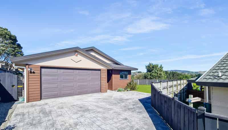 35 Peppertree Lane, Woodridge