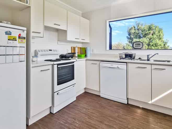 35 Peppertree Lane, Woodridge