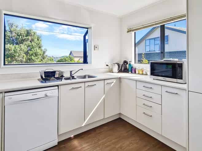 35 Peppertree Lane, Woodridge