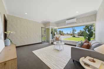 4 Achilles Parade, The Pines Beach