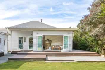 52 Brougham Street, Westport