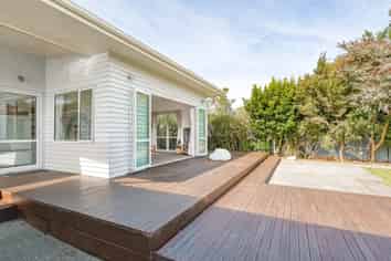 52 Brougham Street, Westport