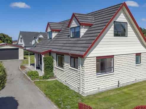 206 Grimseys Road, Redwood