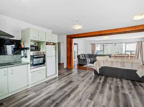 20 Addington Avenue, Manurewa