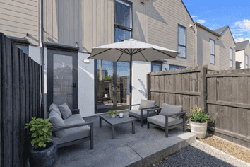 4/50 Antigua Street, Addington