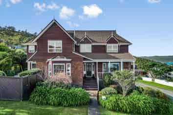 28 Satara Crescent, Khandallah