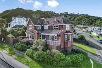 28 Satara Crescent, Khandallah