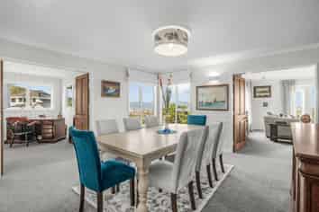 28 Satara Crescent, Khandallah