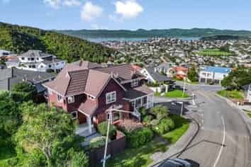 28 Satara Crescent, Khandallah