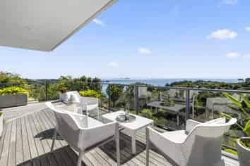 93 Queens Drive, Oneroa