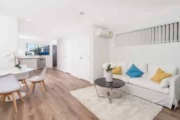 32 Tukari Lane, Mangere East