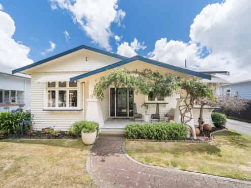 11 Florence Avenue, Palmerston North Central