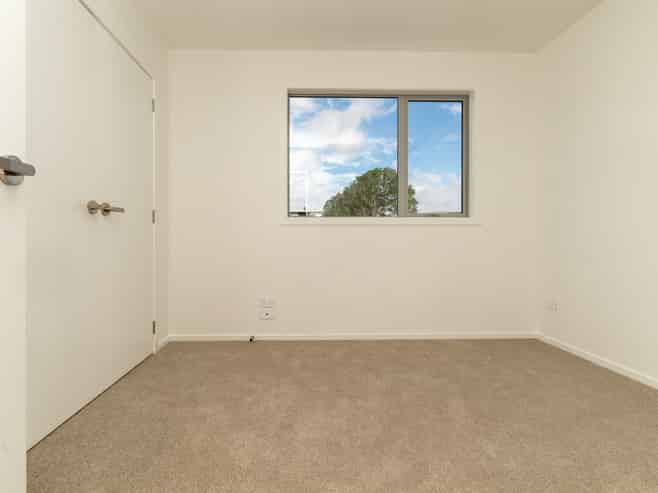 87 Ngae Place, Mangere East