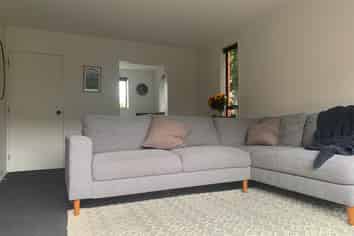 2b Coles Place, Saint Albans